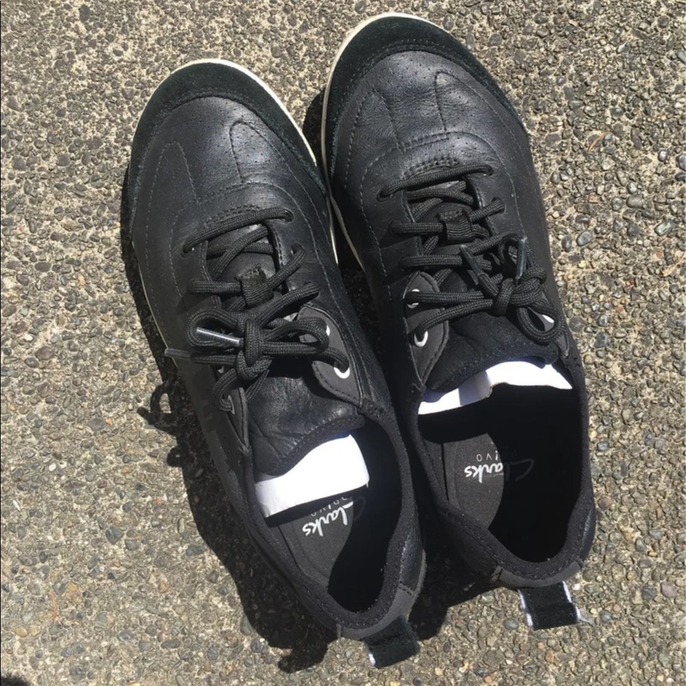 Clarks Privo lace-up sneakers size 8